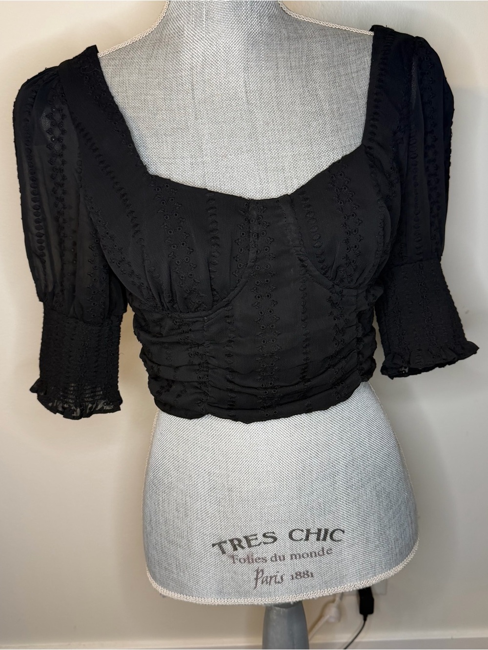 Tularosa Black Square Scoop Puff Sleeve Crop Top, M
